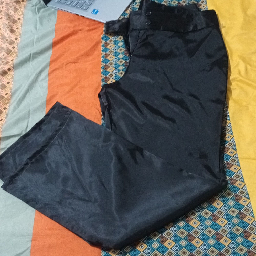 NEW Ankle length satin pants